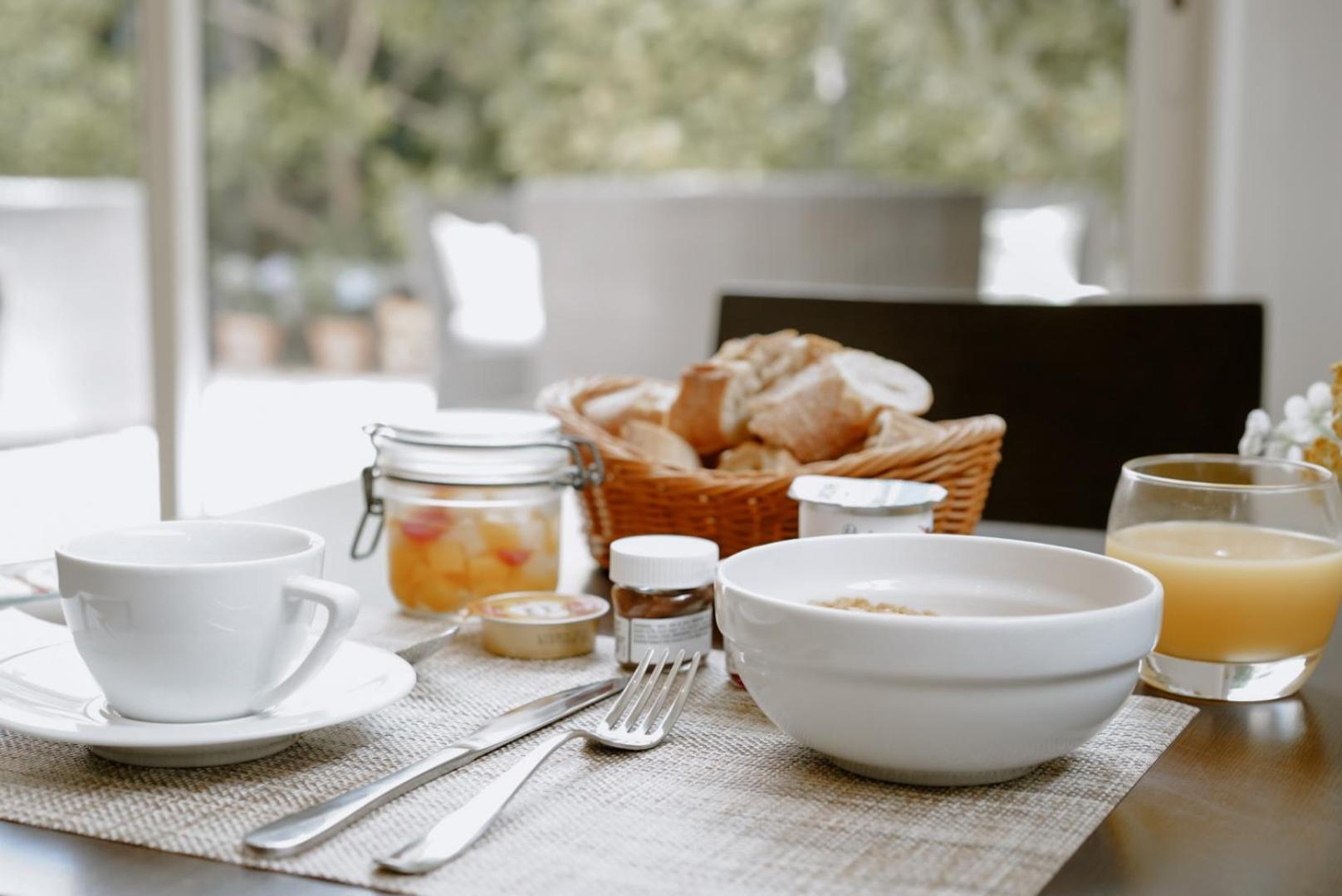 Ideal Sejour - Stylish Boutique With Quiet Garden